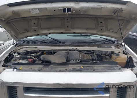 2010 Ford E-350 Super Duty z USA, uszkodzony, nr VIN 1FBSS3BL6ADA52176